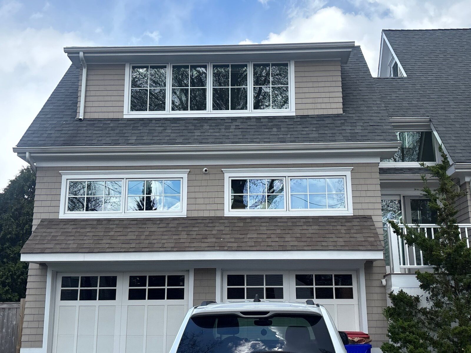 Home with new siding by Level One Roofing
